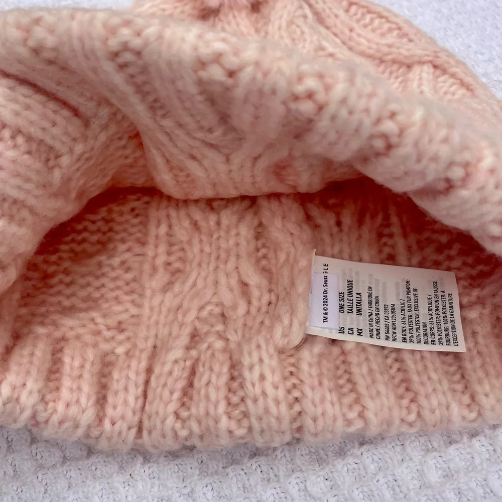 Aerie Blush Cable Knit Beanie Grinch Max Winter Like New - Picture 3 of 4